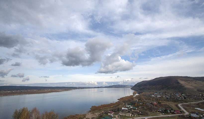 Вид на Ширяево со смотровой площадки Поповой горы